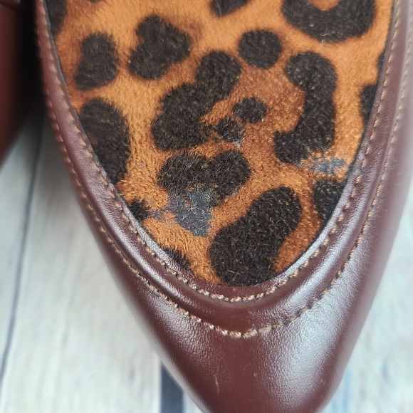 ModCloth The Cats Meow Faux Leather Brown Loafers Leopard Print Panel size 9 - Picture 3 of 9